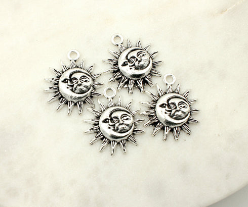 Set of 1, silver sun & moon charm, 29mm x 24mm, 1 set